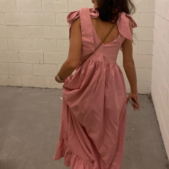 Pink maxi bow dress - Picture 3 of 3
